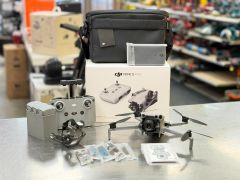 Drone DJI Mini Pro Fly More Combo Manette RC1 comme neuf